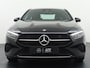 Mercedes-Benz A-klasse 180 Star Edition Luxury Line | Voorstoelen Verwarmd | DAB+ Radio | Achteruitrij Camera | Sfeerverlichting | 17" Lichtmetalen Velgen