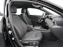 Mercedes-Benz A-klasse 180 Star Edition Luxury Line | Voorstoelen Verwarmd | DAB+ Radio | Achteruitrij Camera | Sfeerverlichting | 17" Lichtmetalen Velgen