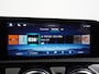 Mercedes-Benz A-klasse 180 Star Edition Luxury Line | Voorstoelen Verwarmd | DAB+ Radio | Achteruitrij Camera | Sfeerverlichting | 17" Lichtmetalen Velgen