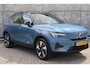 Volvo XC40 Single Motor Extended Range Plus 82 kWh | Adaptive cruise control | BLIS | Stoel + stuurverwarming | Warmtepomp | Trekhaak | Google Maps | Parkeersensoren voor + achter | Parkeercamera |