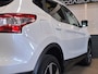 Nissan Qashqai 1.2 Connect Edition + PANODAK + NAVI !!!