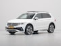 Volkswagen Tiguan 1.4 TSI eHybrid 245pk R-Line Business+ Panoramadak Navigatie Carplay Wegkl. trekhaak Camera  Headup Display 291