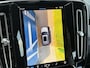Volvo XC40 2.0 B3 Plus Dark | Harman/Kardon | Memory | Zitting verlengers | parkeersensoren vóór en achter | Google auto | Full LED | verwarmde voorstoelen en stuurwiel |