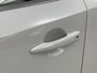 Nissan Qashqai 1.3 MHEV Xtronic Tekna / Trekhaak / Design Pack / Cold Pack / Rondomzichtcamera / Navigatiesysteem full map / Lichtmetalen velgen 19" / Parkeersensoren voor + achter / Draadloze telefoonlader / Apple Car Play & Android Auto