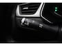Renault Captur 1.0 TCe Intens 100 PK | Handgeschakeld | Cruise Control | Draadloze telefoonlader | Airco | Keyless entry | Camera | Licht metalen velgen | 1e eigenaar