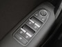Renault Captur 1.3 mild hybrid 160 Rive Gauche Automaat / Apple Carplay Android Auto / Glazen schuif- en kanteldak / Cruise control / Achteruitrijcamera / Keyless Entry/Start / Draadloze telefoon lader /