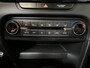 Kia ProCeed 1.5 T-GDi MHEV GT-Line Edition Climate control Cruise control adaptive Achteruitrijd camera Parkeersensoren achter Stuur verwarming Voorstoelen verwarmd Navigatie Apple Carplay/ Android Auto