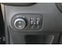 Opel Crossland 1.2-130pk Turbo GS Line. Sportieve en unieke auto ! Slechts 25.000km ! AGR stoelen, navigatie, telefoon voorbereiding., cruise cntrl, volautm. airco, metallic lak, 'Black-Red Line', LM wielen, Isofix etc.