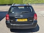 Toyota Avensis Wagon 2.0 VVTi Luna Clima, Radio, Cruise control, Lichtmetalen velgen Bij de verkoop van gebruikte voertuigen door CD-Cars wordt geen standaard garantie verstrekt. De koper aanvaardt het voertuig in de staat waarin het zich bevindt op het moment van aankoop, in