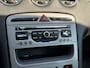 Peugeot 308 SW 1.6 VTi XS 7P Gebruikssporen Clima, Pano, Navi, Cruise control, Radio Bij de verkoop van gebruikte voertuigen door CD-Cars wordt geen standaard garantie verstrekt. De koper aanvaardt het voertuig in de staat waarin het zich bevindt op het moment van aankoop, in