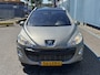 Peugeot 308 SW 1.6 VTi XS 7P Gebruikssporen Clima, Pano, Navi, Cruise control, Radio Bij de verkoop van gebruikte voertuigen door CD-Cars wordt geen standaard garantie verstrekt. De koper aanvaardt het voertuig in de staat waarin het zich bevindt op het moment van aankoop, in