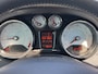 Peugeot 308 SW 1.6 VTi XS 7P Gebruikssporen Clima, Pano, Navi, Cruise control, Radio Bij de verkoop van gebruikte voertuigen door CD-Cars wordt geen standaard garantie verstrekt. De koper aanvaardt het voertuig in de staat waarin het zich bevindt op het moment van aankoop, in