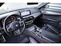 BMW 5-Serie 520i M-Sport High Executive Harman Kardon / Leder Dashboard / Camera / 19inch