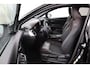 Toyota C-HR 1.2 Executive Automaat | Trekhaak 1300 KG | Stoelverwarming | Parkeersensoren Rondom | Lederen/stof Bekleding |