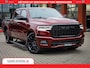 Dodge Ram 1500 Limited Night High Output 540HP 706Nm | Massage + Full Option | De Meest Luxe en Volle Pick-Up in zijn Klasse | Comfortabele Dubbele Cabine met Royale 5 Zitplaatsen | BPM vrij | Nu Leverbaar uit Voorraad | Voorraad Nr 2302 - 7425