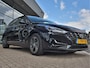 Hyundai i30 1.5 T-GDi MHEV Premium | Leder | Camera | Cruise Control | Stoel/Stuur Wiel Verwarming | Afn. Trekhaak |
