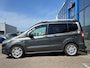 Ford Tourneo Courier 1.0 Titanium 100PK Cruise Navi Camera Climate Stoelverwarming Verwarmde Voorruit Parkeersensoren Privacy Glass *Compleet*
