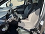 Ford Tourneo Courier 1.0 Titanium 100PK Cruise Navi Camera Climate Stoelverwarming Verwarmde Voorruit Parkeersensoren Privacy Glass *Compleet*