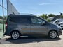 Ford Tourneo Courier 1.0 Titanium 100PK Cruise Navi Camera Climate Stoelverwarming Verwarmde Voorruit Parkeersensoren Privacy Glass *Compleet*