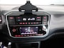 Volkswagen Up! 1.0 65 pk | Verlengde garantie | Navigatie via App | Autom. airco | Cruise control | Parkeersensoren achter | Achteruitrijcamera |