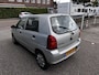 Suzuki Alto 1.1 GX Mistlamp, Radio Bij de verkoop van gebruikte voertuigen door CD-Cars wordt geen standaard garantie verstrekt. De koper aanvaardt het voertuig in de staat waarin het zich bevindt op het moment van aankoop, in