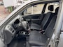 Suzuki Alto 1.1 GX Mistlamp, Radio Bij de verkoop van gebruikte voertuigen door CD-Cars wordt geen standaard garantie verstrekt. De koper aanvaardt het voertuig in de staat waarin het zich bevindt op het moment van aankoop, in