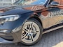 Mercedes-Benz E-klasse E 300 e AMG Line | Smartphone integratie | Achteruitrijcamera | Dodehoekassisent | Distronic | Spoorassistent | Winterpakket | Trekhaak