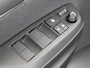 Toyota Yaris 1.5 Hybrid 130 Executive Blind Spot | Parkeersensoren | Stoelverwarming | Stuurwielverwarming | LED