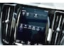 Volvo XC60 2.0 Recharge T8 AWD R-Design | Pano-dak | Massage | Camera |