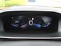 Peugeot 2008 Allure 1.2 PureTech 130PK EAT8 Automaat Navigatie, Achteruitrijcamera, Parkeersensoren, Dab, Apple Carplay. Android Auto