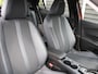 Peugeot 2008 Allure 1.2 PureTech 130PK EAT8 Automaat Navigatie, Achteruitrijcamera, Parkeersensoren, Dab, Apple Carplay. Android Auto