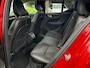 Volvo XC40 2.0 T4 Momentum Pro ZEER COMPLEET/Pano/360/Ad Cruise/El verst stoelen etc. etc.