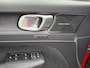 Volvo XC40 2.0 T4 Momentum Pro ZEER COMPLEET/Pano/360/Ad Cruise/El verst stoelen etc. etc.
