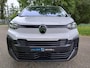 Citroën E-Jumpy L2 75 kWh 136pk AUTOMAAT | 354 KM WLTP | Airco | Cruise control | Bluetooth radio | Multimediascherm | Audiobediening stuurwiel | Parkeersensoren achter | Bestuurdersstoel comfort | Bank voorpassagiers | Tussenwand comfort met raam | e-PTO 400 | Laadkabel  3f. 11 kW | Reservewiel | van €45.396 voor €35.295 ex. BTW