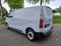 Citroën E-Jumpy L2 75 kWh 136pk AUTOMAAT | 354 KM WLTP | Airco | Cruise control | Bluetooth radio | Multimediascherm | Audiobediening stuurwiel | Parkeersensoren achter | Bestuurdersstoel comfort | Bank voorpassagiers | Tussenwand comfort met raam | e-PTO 400 | Laadkabel  3f. 11 kW | Reservewiel | van €45.396 voor €35.295 ex. BTW