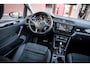 Volkswagen Touran 1.4 TSI Highline R | 7 persoons | Automaat | Cruise Control | Camera | Parkeer hulp | Navigatie |