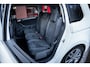 Volkswagen Touran 1.4 TSI Highline R | 7 persoons | Automaat | Cruise Control | Camera | Parkeer hulp | Navigatie |