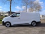 Opel Vivaro-e L3 75 kWh 136pk AUTOMAAT | ACTIE OP = OP! | Bestuurdersstoel comfort | Passagiersstoel | NAVI | Multimedia | Apple Carplay | Android Auto | Parkeersensoren achter | ECall pakket met geprogrammeerd voorverwarmen | Laadkabel | Reservewiel | van €48.120 voor €31.450 ex. BTW