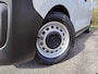 Opel Vivaro-e L3 75 kWh 136pk AUTOMAAT | ACTIE OP = OP! | Bestuurdersstoel comfort | Passagiersstoel | NAVI | Multimedia | Apple Carplay | Android Auto | Parkeersensoren achter | ECall pakket met geprogrammeerd voorverwarmen | Laadkabel | Reservewiel | van €48.120 voor €31.450 ex. BTW