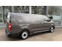 Opel Vivaro-e L3 75 kWh 136pk AUTOMAAT | ACTIE OP = OP! | 2-zits | Passagiersstoel voorin | NAVI | Multimedia | Carplay | Parkeersensoren achter | ECall pakket met voorverwarmen | Bestuurdersstoel comfort | Reservewiel | van €48.685 voor €31.995 | N0006