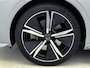 Peugeot 308 GT Hybrid 225 pk Automaat | Navigatie | Elektrisch Glazen Panoramadak | Rondomzicht Camera | Alcantara Bekleding | Verwarmde Sportstoelen | Matrix LED Koplampen | Head-up Display | Dodehoek Detectie | Adaptieve Cruise Control | 18" Lichtmetalen Velgen | Apple Carplay/Android Auto |