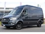 Mercedes-Benz Sprinter 319 3.0 CDI L2H2 PB Edition Adaptieve Cruise, 360 Camera, 3500kg Trekhaak, Carplay, LED, 190PK, Automaat, Stoelverwarming, Uniek!