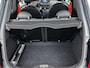 Fiat 500 Sport Hybrid 70 pk | Navigatie via Apple Carplay/Android Auto | Elektrisch Glazen Panoramadak | Parkeersensoren Achter | Lederen Stuurwiel | DAB Ontvanger | Climate Control | Cruise Control | 16" Lichtmetalen Velgen |