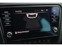 Skoda Octavia Combi 1.0 TSI Business Edition Trekhaak Navigatie Clima Stoelverwarming Cruise 16 inch LMV Carplay Android Parkeersensor