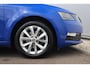 Skoda Octavia Combi 1.0 TSI Business Edition Trekhaak Navigatie Clima Stoelverwarming Cruise 16 inch LMV Carplay Android Parkeersensor