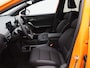 MG 4 MG4 Electric Luxury 64 kWh Long Range | Navigatie | Stoel & Stuurverwarming | 3-Fase Laden | 360 Camera