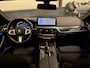 BMW 5-Serie Touring 530e xDrive M-Sport HEAD-UP/LASER/ACC/TREKHAAK/360CAMERA/ALCANTARA/KEYLESS/SHADOW-LINE/DRIVING ASS PRO/SFEER/STUUR+STOELVERWARMING/LIVE COCKPIT/M-AERODYNAMIC/SOPHISTOGRAU/VOLLEDIG BMW DEALER HISTORIE