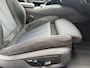 BMW 5-Serie Touring 530e xDrive M-Sport HEAD-UP/LASER/ACC/TREKHAAK/360CAMERA/ALCANTARA/KEYLESS/SHADOW-LINE/DRIVING ASS PRO/SFEER/STUUR+STOELVERWARMING/LIVE COCKPIT/M-AERODYNAMIC/SOPHISTOGRAU/VOLLEDIG BMW DEALER HISTORIE