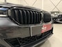 BMW 5-Serie Touring 530e xDrive M-Sport HEAD-UP/LASER/ACC/TREKHAAK/360CAMERA/ALCANTARA/KEYLESS/SHADOW-LINE/DRIVING ASS PRO/SFEER/STUUR+STOELVERWARMING/LIVE COCKPIT/M-AERODYNAMIC/SOPHISTOGRAU/VOLLEDIG BMW DEALER HISTORIE
