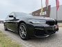 BMW 5-Serie Touring 530e xDrive M-Sport HEAD-UP/LASER/ACC/TREKHAAK/360CAMERA/ALCANTARA/KEYLESS/SHADOW-LINE/DRIVING ASS PRO/SFEER/STUUR+STOELVERWARMING/LIVE COCKPIT/M-AERODYNAMIC/SOPHISTOGRAU/VOLLEDIG BMW DEALER HISTORIE